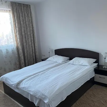 гранд манастира * Pamporowo